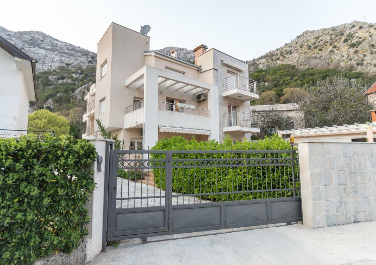 Apartment San Marco Risan Exterior photo